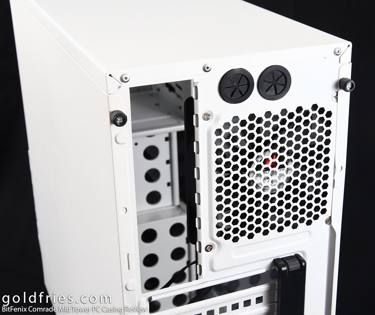 BitFenix Comrade Mid Tower PC Casing Review