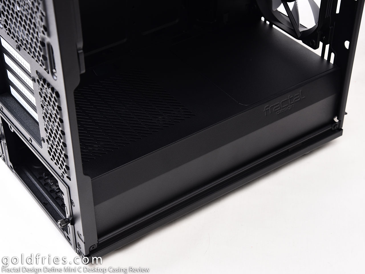 Fractal Design Define Mini C Desktop Casing Review