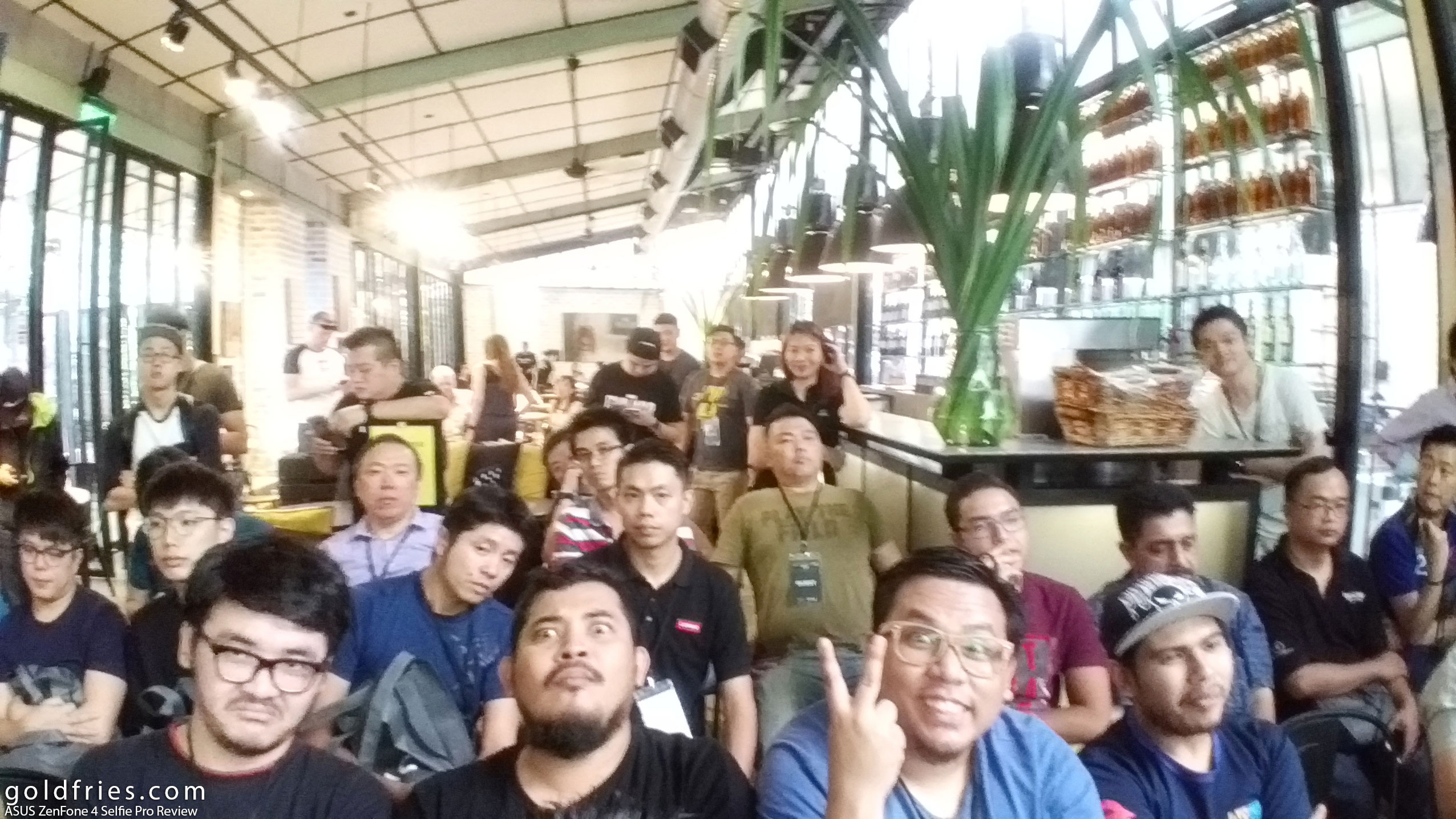 ASUS ZenFone 4 Selfie Pro Review
