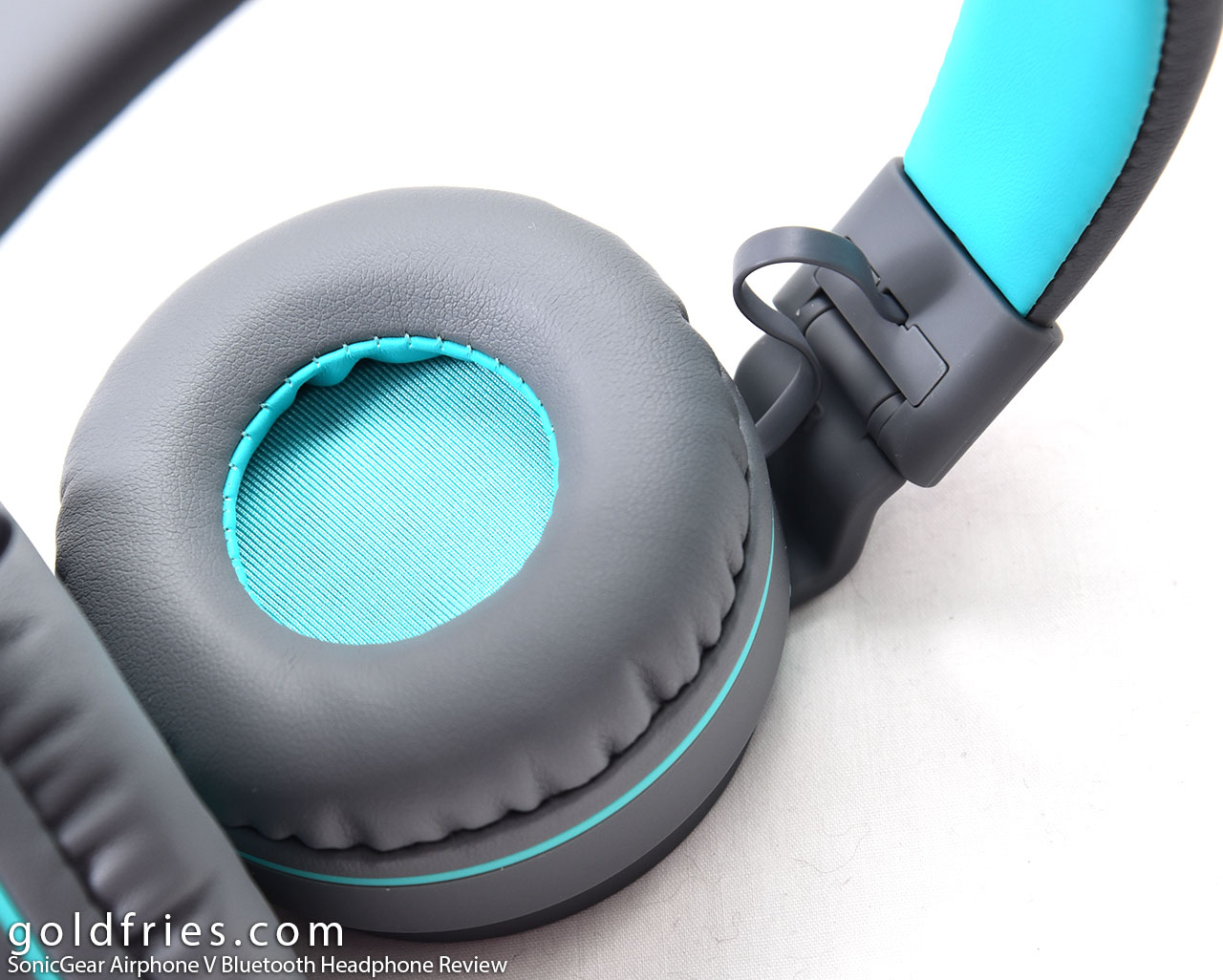 SonicGear Airphone V Bluetooth Headphone Review
